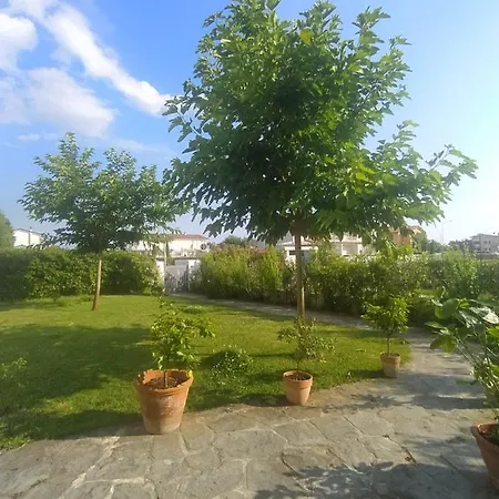 La Bouganville 3* Camaiore